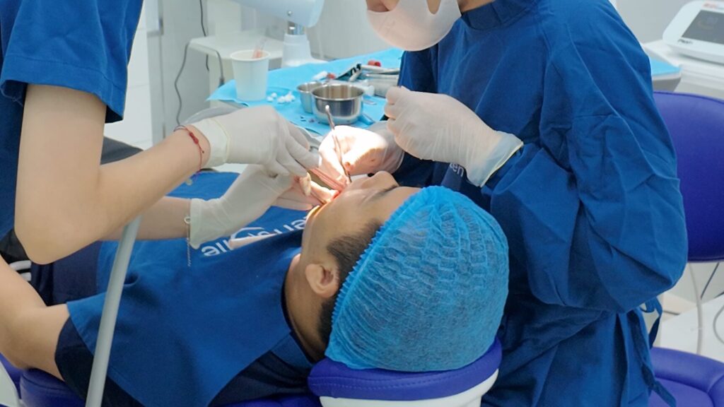 Nhổ răng người lớn — ảnh 3